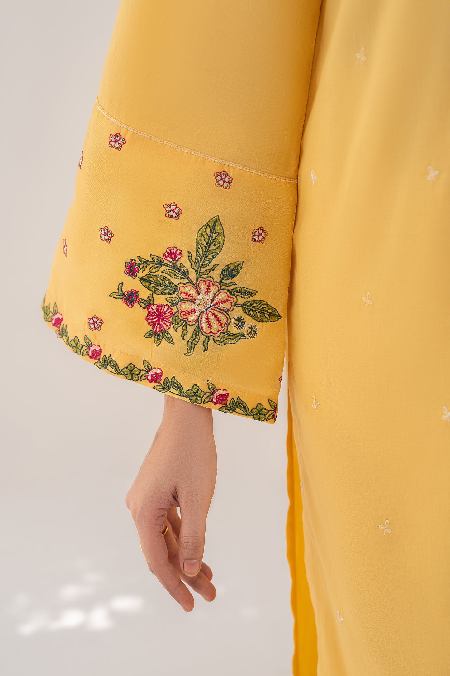 Daffodil - 3 Piece Embroidered Stitched Lawn Suit